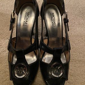 Michael Kors black heels size 8